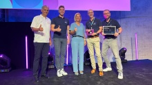 The picture shows from left to right: Joachim Frangen, Anton Jung, Tanja Rückert, Maik Rabe and Hans Michael Krause. They are delighted with the award.